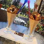 Charlino Plaza Hotel