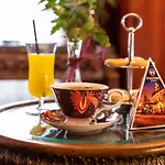 Charlino Plaza Hotel Roese