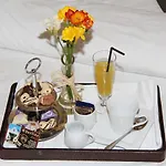 Charlino Plaza Hotel 3*