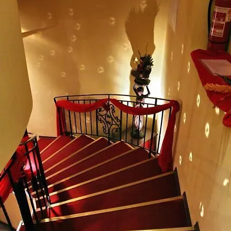 Charlino Plaza רוסה