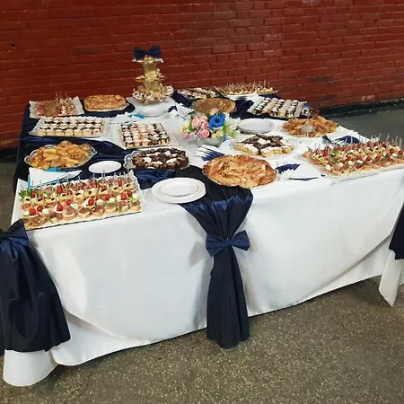 Charlino Plaza Szálloda 3*