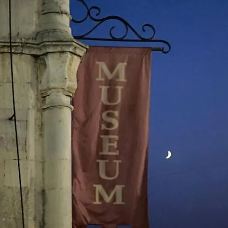 מלון Charlino Plaza רוסה