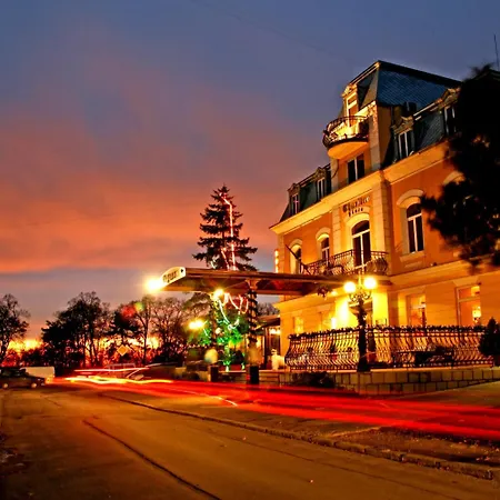 Charlino Plaza 3* Roese