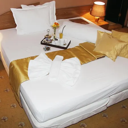 Charlino Plaza Hotel 3*