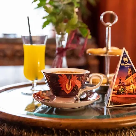 Charlino Plaza מלון רוסה