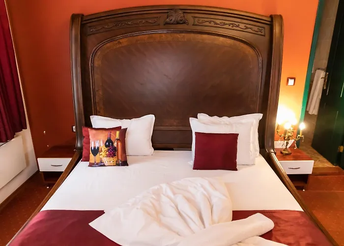 Charlino Plaza Hotel 3*