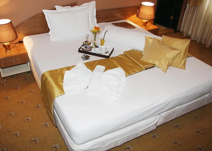 Charlino Plaza Hotel 3*