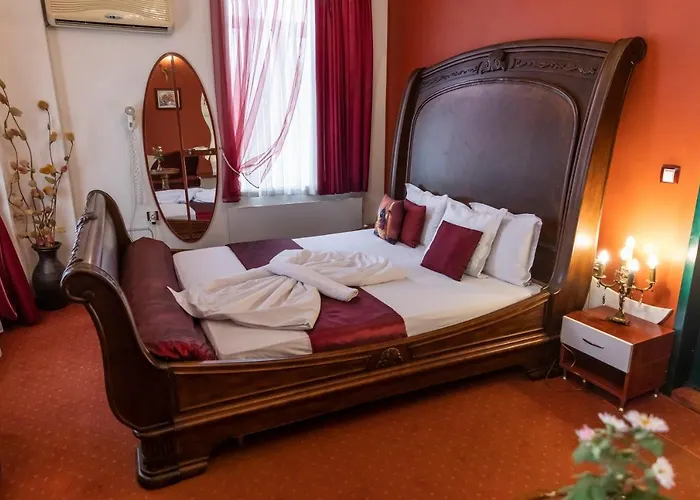 Charlino Plaza Hotel